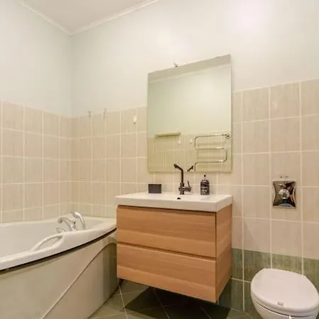 Apartment Sunny Flat In Art Nouveau Area *