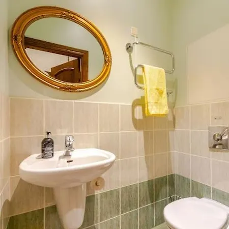 Sunny Flat In Art Nouveau Area Apartment Riga