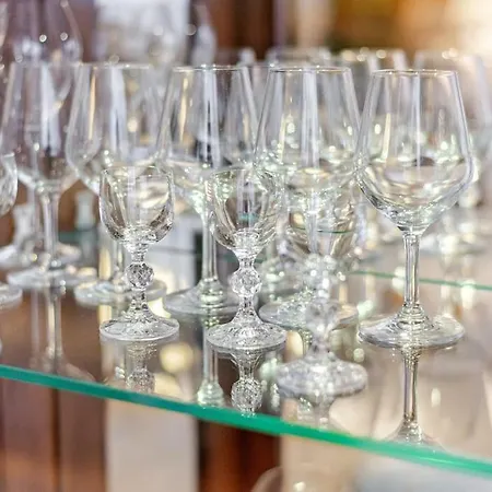 Sunny Flat In Art Nouveau Area Apartamento