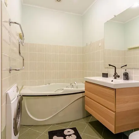 Sunny Flat In Art Nouveau Area Apartment