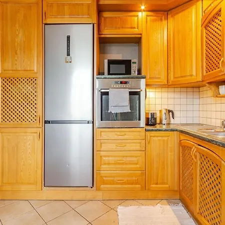 Apartment Sunny Flat In Art Nouveau Area