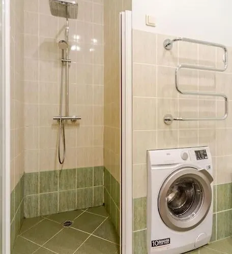 Sunny Flat In Art Nouveau Area Рига